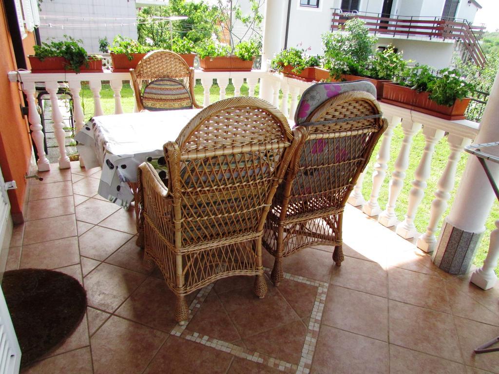 Apartment Barica *